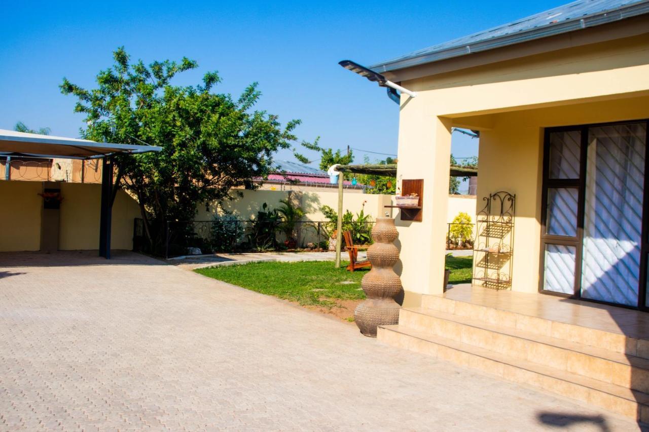 Home@Amalia'S Rundu Exterior foto